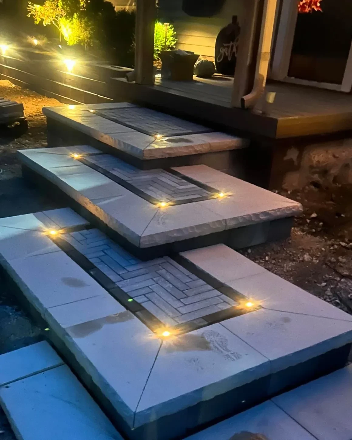 Low voltage landscape lighting